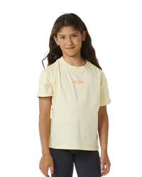 The Rip Curl Girls Girls Tropic Search T-Shirt in Lemon Ice