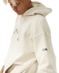 The Rip Curl Mens Pro 2024 Hoodie in Vintage White