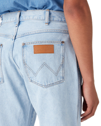 The Wrangler Mens Frontier Jeans in Stone Meadow