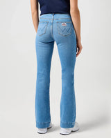 The Wrangler Womens Flare Jeans in Hazel