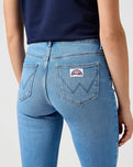 The Wrangler Womens Flare Jeans in Hazel