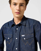 The Wrangler Mens Blue Bell 2 Pocket Shirt in Rinse