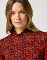 Mockneck Top in Retro Crosstitch