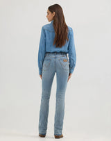 Boot Hugger Jeans in Sky Wash