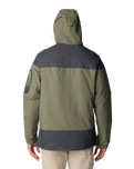 The Columbia Mens Challenger Pullover Jacket in Stone Green & Shark