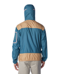 The Columbia Mens Challenger Windbreaker Jacket in Cloudburst & Canoe