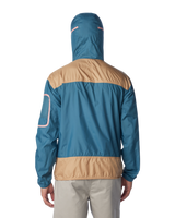 The Columbia Mens Challenger Windbreaker Jacket in Cloudburst & Canoe