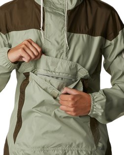 The Columbia Womens Challenger Jacket in Safari & Olive Green