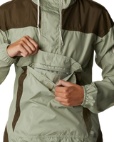 The Columbia Womens Challenger Jacket in Safari & Olive Green