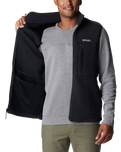 The Columbia Mens Mountainside Sherpa Fleece Gilet in Black