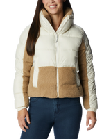 The Columbia Womens Leadbetter Point Sherpa Hybrid Jacket in Chalk Beach