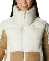 The Columbia Womens Leadbetter Point Sherpa Hybrid Jacket in Chalk Beach