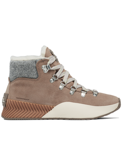 The Sorel Womens Out 'N' About III Conquest Shoes in Omega Taupe & Gum