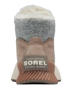 The Sorel Womens Out 'N' About III Conquest Shoes in Omega Taupe & Gum