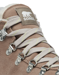 The Sorel Womens Out 'N' About III Conquest Shoes in Omega Taupe & Gum