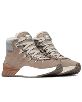 The Sorel Womens Out 'N' About III Conquest Shoes in Omega Taupe & Gum