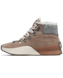 The Sorel Womens Out 'N' About III Conquest Shoes in Omega Taupe & Gum