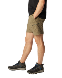 The Columbia Mens Mountaindale Walkshorts in Stone Green