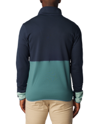 The Columbia Mens Hike Full Zip Fleece Jacket in Collegiate Navy, Cloudburst & Spray