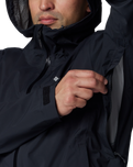 The Columbia Mens Ampli-Dry II Jacket in Black