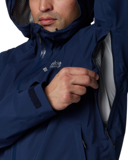 The Columbia Mens Ampli-Dry II Shell Jacket in Collegiate Navy