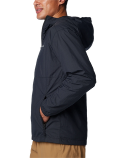 The Columbia Mens Yocum Ridge Wind Jacket in Black