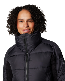 The Columbia Womens Leadbetter Point II Sherpa Hybrid Jacket in Black