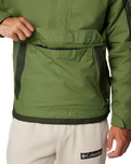 The Columbia Mens Challenger II Insulated Jacket in Canteen & Greenscape