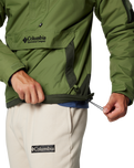 The Columbia Mens Challenger II Insulated Jacket in Canteen & Greenscape