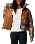 The Columbia Womens Leadbetter Point II Print Sherpa Hybrid Jacket in Camel Brown & Nocturnal Omblur Print