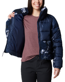 The Columbia Womens Leadbetter Point II Print Sherpa Hybrid Jacket in Collegiate Navy & Collegiate Navy Shadowvines