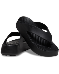 The Crocs Womens Getaway Platform Flip Flops in Black