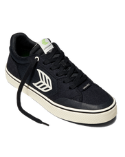 The Cariuma Mens The Vallely Skate Shoes in Black & Ivory