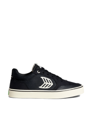 The Cariuma Mens The Vallely Skate Shoes in Black & Ivory