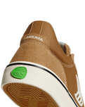 The Cariuma Mens The Vallely Skate Shoe in Camel & Ivory