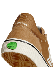 The Cariuma Mens The Vallely Skate Shoe in Camel & Ivory