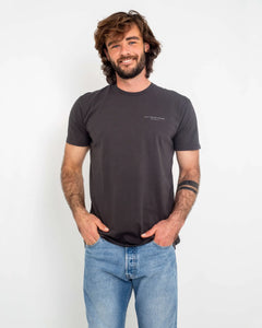 The Salt Water Seeker Mens Cabin T-Shirt in Faded Black