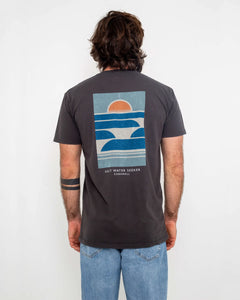 The Salt Water Seeker Mens Dream T-Shirt in Faded Black