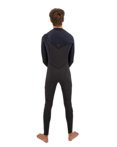 The O'Neill Mens HyperFreak 5/4mm+ Chest Zip Wetsuit in Raven & Black