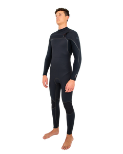 The O'Neill Mens HyperFreak Fire 4/3mm Chest Zip Wetsuit in Black