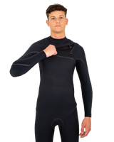 The O'Neill Mens HyperFreak Fire 4/3mm Chest Zip Wetsuit in Black