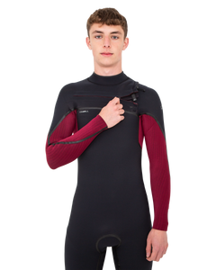 The O'Neill Mens HyperFreak Fire 5/4mm Chest Zip Wetsuit in Black & Dark Red