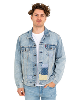 The Levi's® Mens The Trucker Jacket in Light Indigo