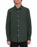 The Volcom Mens Veeco Oxford Shirt in Dark Forest