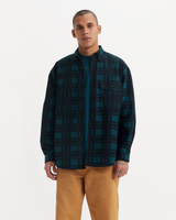 The Levi's® Mens Skate Shirt in Black Pond Plaid & Green