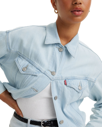The Levi's® Womens Featherweight Trucker Jacket in Poole Party
