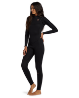 The Billabong Womens Womens Foil 4/3mm Chest Zip Wetsuit in Black