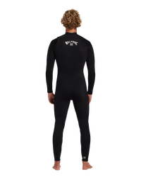 The Billabong Mens Foil 4/3mm Chest Zip Wetsuit in Black