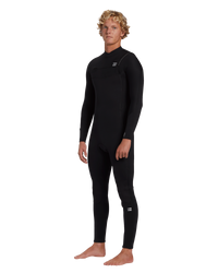 The Billabong Mens Foil 4/3mm Chest Zip Wetsuit in Black