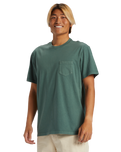 The Quiksilver Mens Salt Water Pocket Tee T-Shirt in Forest